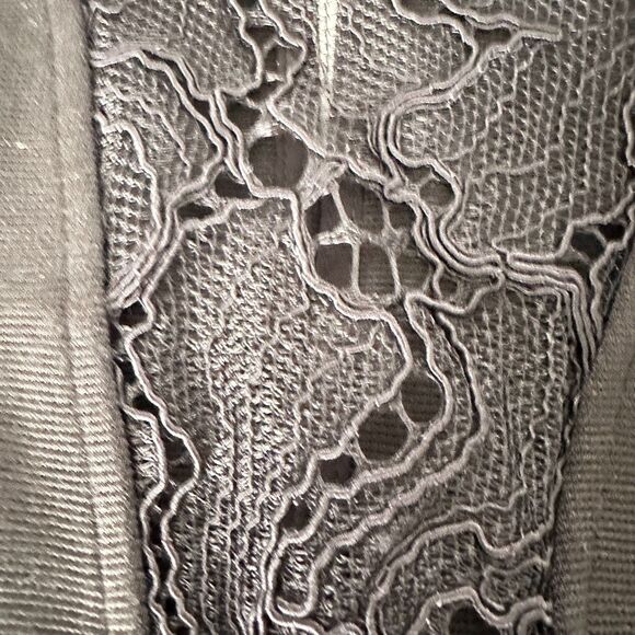 NWT Anthropologie Sleeveless Lace Insert Black Top Size M - Picture 5 of 6